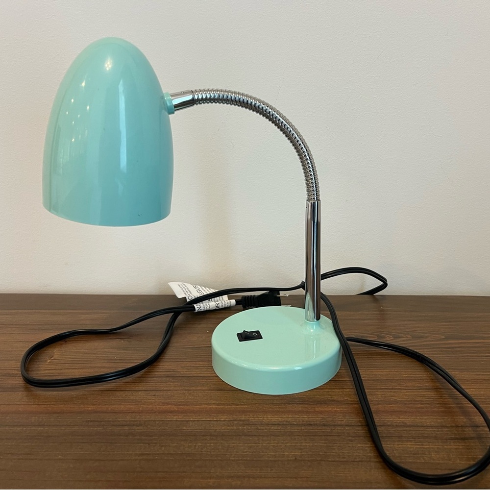 Intertek LED Desk Lamp Gooseneck Flexible Teal Model MTSL1001ALG-LED3 5K840